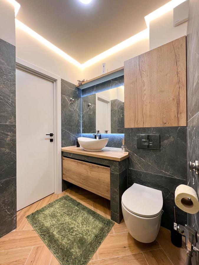 Renthouse Apartments Neoclassic Кишинев Екстериор снимка